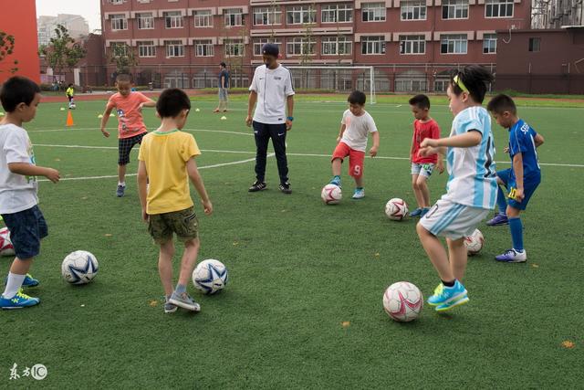巴媒：安帅调整巴西队阵容，加布、马尔基尼奥斯将首发出战友谊赛